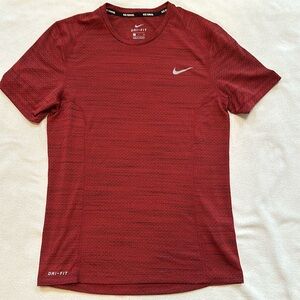 Nike Dry-Fit Running Shirt Small